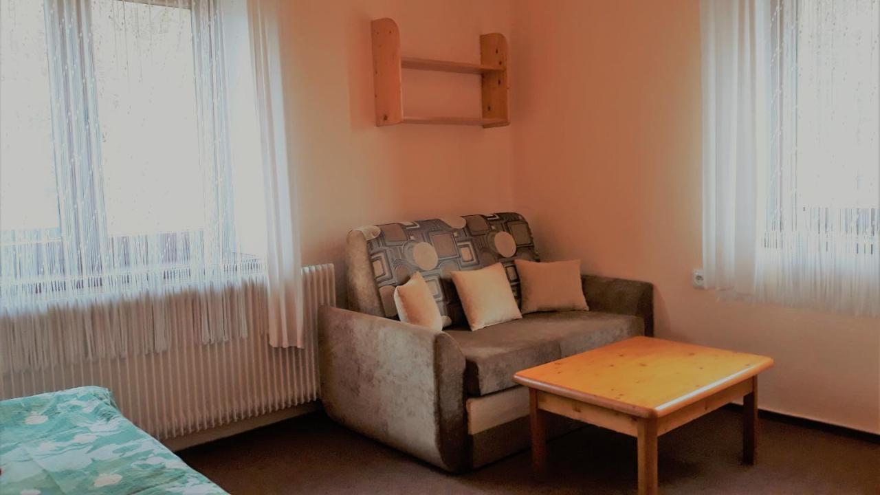 Apartment Ulrich Яблонец над Изеро Екстериор снимка