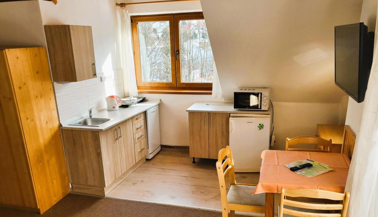 Apartment Ulrich Яблонец над Изеро Екстериор снимка