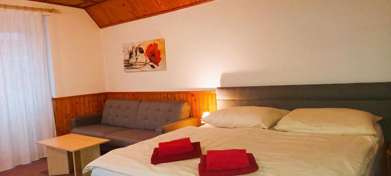 Apartment Ulrich Яблонец над Изеро Екстериор снимка